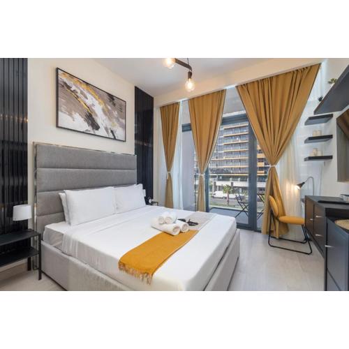 StayShort - Homey Studio Apartment Perfect for 2 at Azizi Riviera 46