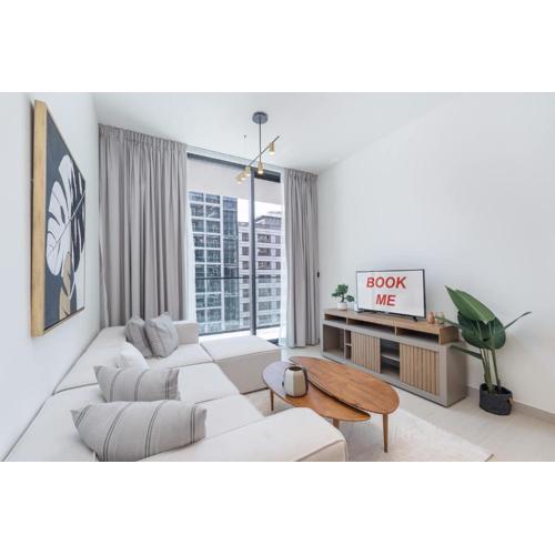 StayShort - Modern JVC Apartment Sleeps 3 with City Views