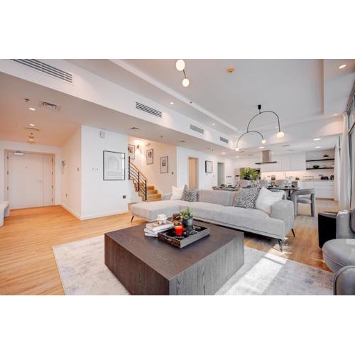 StayShort - Sophisticated 4BR - Perfect Stay for Families in Marina