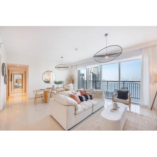StayShort - Stylish Cozy 3-Bedroom Apartment with Harbour Views in Dubai Creek Harbour