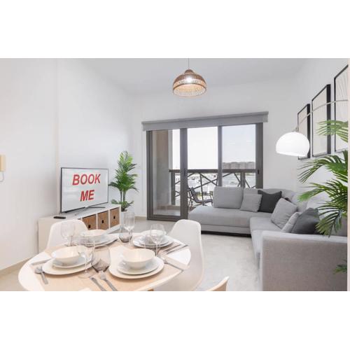 StayShort - Townsquare Apartment sleeps 3 with Garden Views