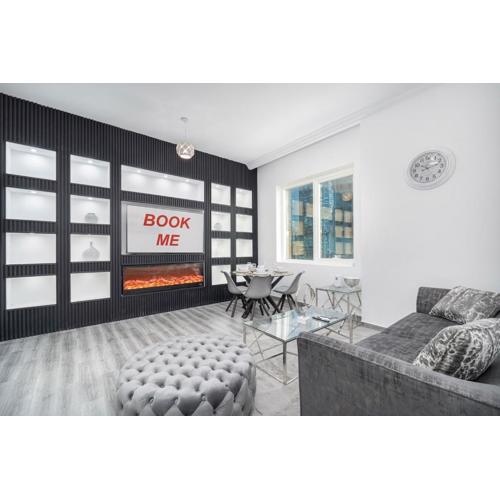 StayShort - Vibrant 1-Bedroom Apartment at Executive Bay A in Business Bay