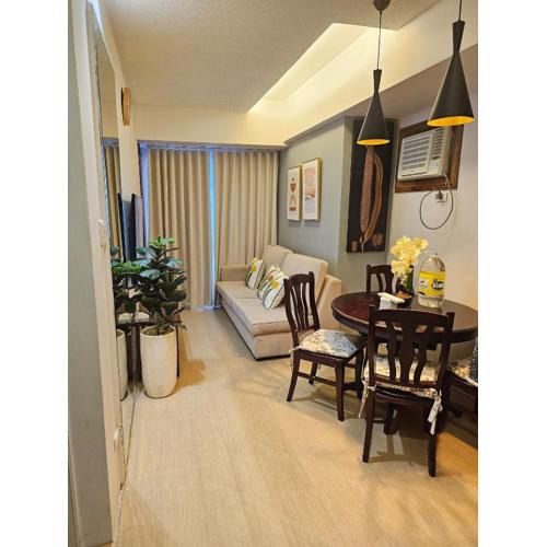 Steff's Condo 1708 one bedroom at Centrio Tower