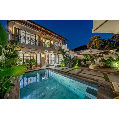 Stella by DH - Luxury Getaway Villa - Massive Pool and Unbeatable Location