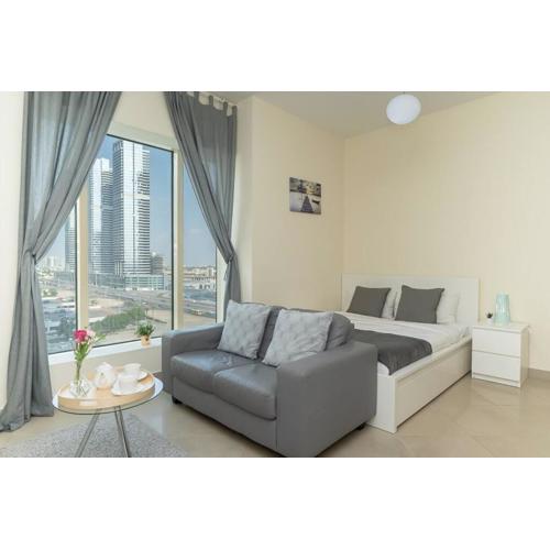 StoneTree - Chic Studio in Jumeirah Lake Towers