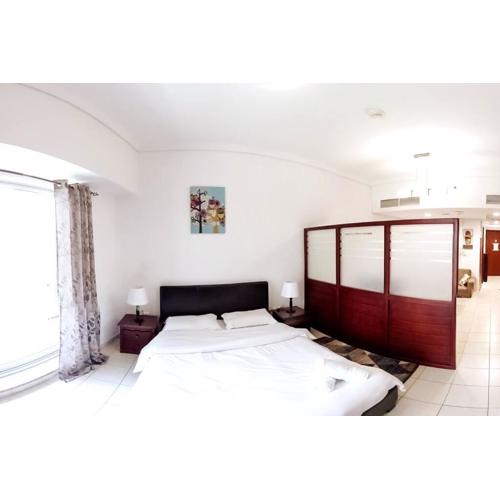 StoneTree - Furnished Studio with Lake View and near Metro