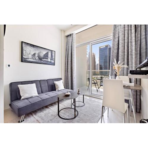 StoneTree - Modern 1BR Apartment in Vera Residence