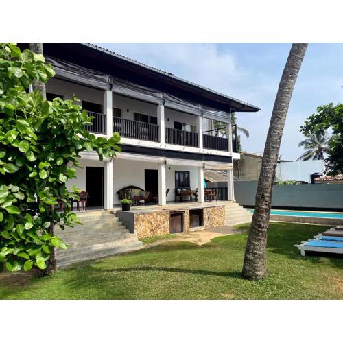 Strandvilla Kandu Haus Yang bei Hikka