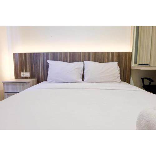 Strategic and Comfortable 1BR Apartment at Parahyangan Residence By Travelio