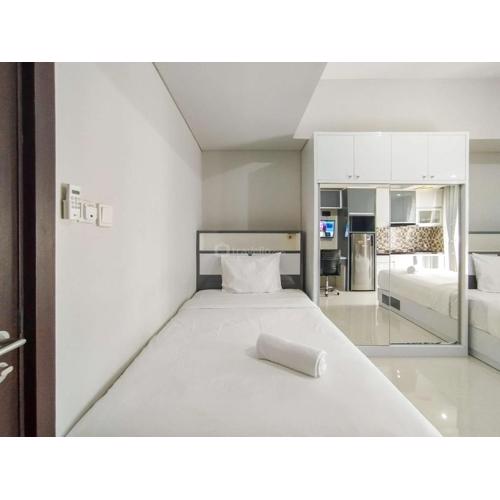 Strategic and Comfy Studio at Skyland City Jatinangor Apartment By Travelio
