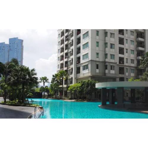 Strategic Apartment at City Center