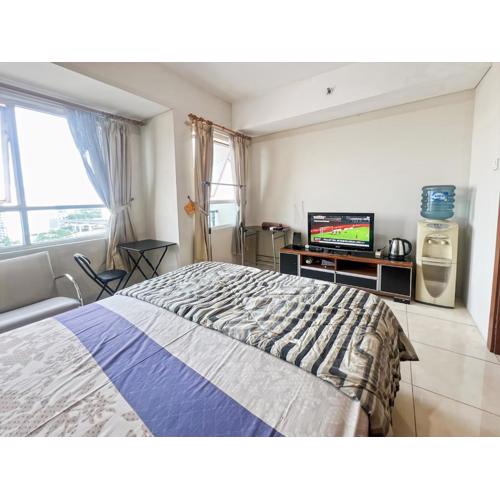 Strategic MTH Square Apt 1BR with Wi-Fi, Pool & Gym by 2ndHome