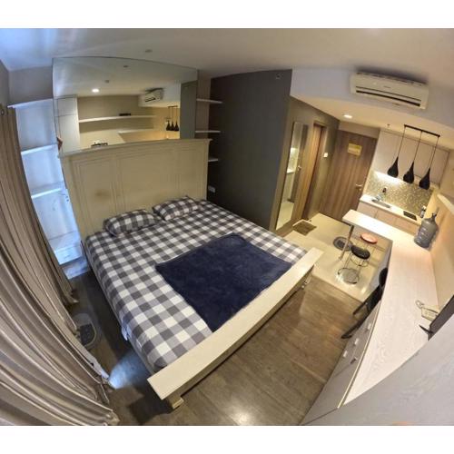 Student Park 732 by We Stay