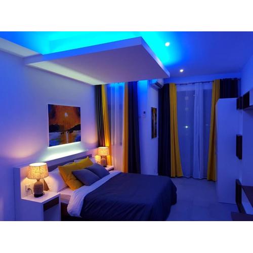 Studio 103, Ebene Square