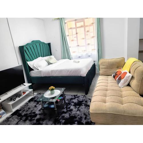 Studio 107, South B, Sana Sana