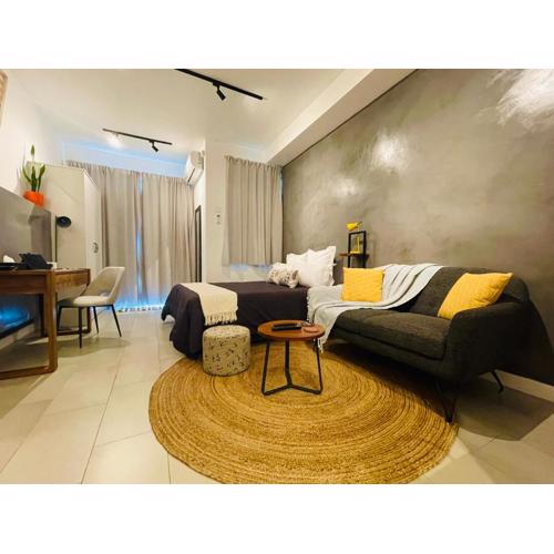 Studio 213 - Ebene Square