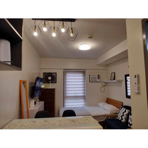 Studio 7 Condominium