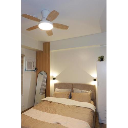 Studio 7C at One Regis