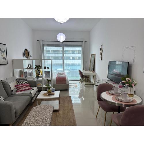 Studio Apartment- Dubai Marina