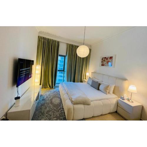 Studio Apartment in Dubai Marina Walking to JBR Beach, Cruise and DMCC Metro