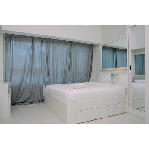 Studio Apartment with Garden View at The Springlake View Summarecon By Travelio