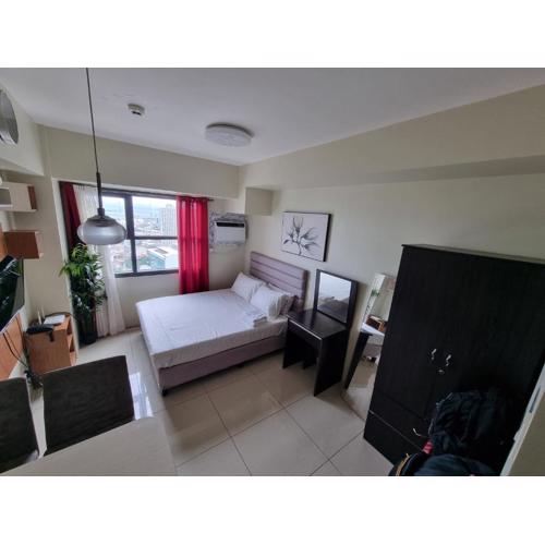 Studio Condo Unit at Horizons 101