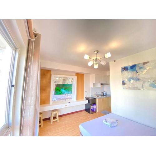 Studio Condo with Ocean View at the Balcony with Strong Wifi and Netflix