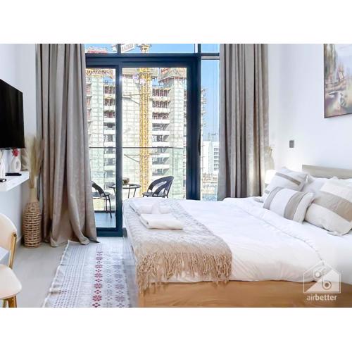 Studio in Azizi Riviera Comfort and Convenience