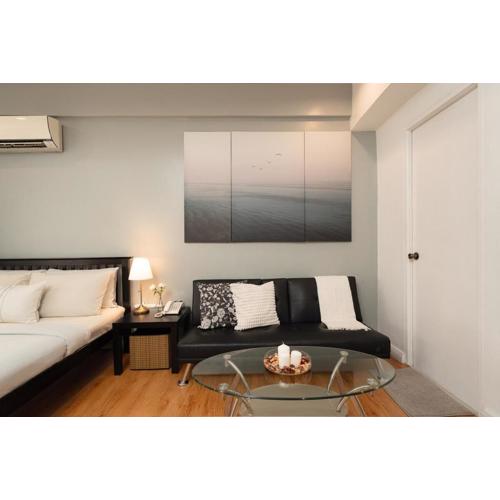 Studio Penthouse in Greenbelt - Park View & Pool