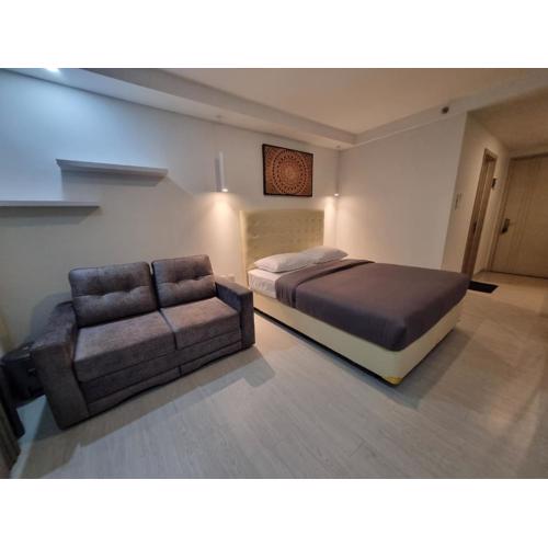 Studio Room Apartment with Pool