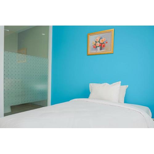 Studio Room at Guest House Way Seputih near Taman Anggrek By Travelio