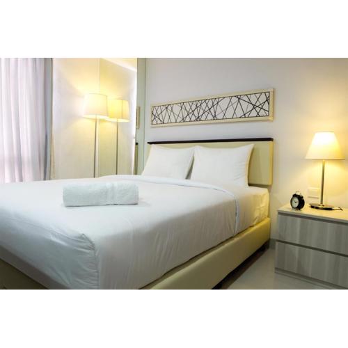 Studio Room Azalea Suites Apartment By Travelio