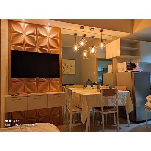 Studio U Across SM Cebu with kitchen! sunvida 2407