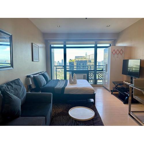 Studio Unit with Balcony in The Gramercy Residences