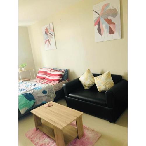 Studio with Balcony at Saekyung 956