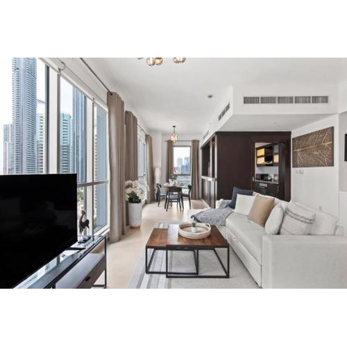 Stunning 1-Bedroom Apartment with full Burj Khalifa View - 5-min walk to Dubai Mall