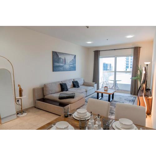 Stunning 1 BR Apartment in Dubai Marina