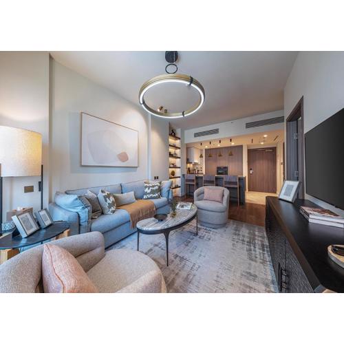 Stunning 1 BR Apartment Walk to Burj Khalifa & Dubai mall