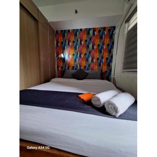 Stunning 1BR Balcony Pool view W/ Wi-Fi Grace Res