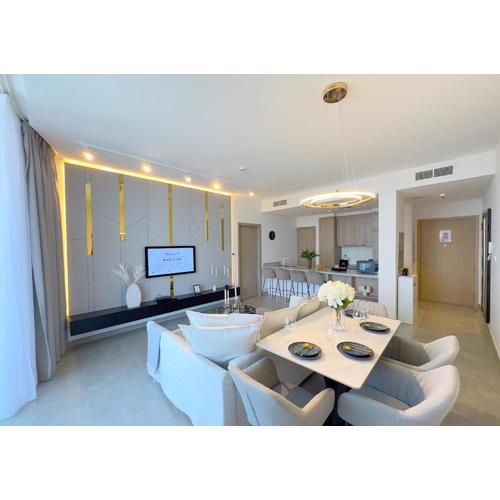 Stunning 1BR in Stella Maris, City View, Marina