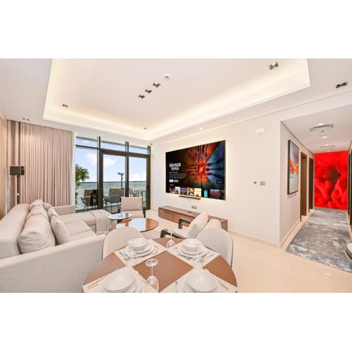 Stunning 2 Bdr Luxury Business Bay