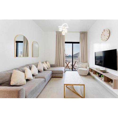 Stunning 2 Bed in Cyan Beach Residence