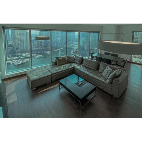 Stunning 2 Bedroom Marina Canal View Apartment