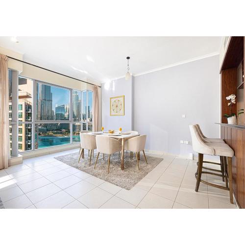 Stunning 2 BR Burj Khalifa Fountain Views