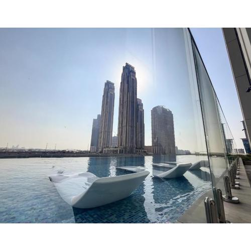 Stunning 2BR Apt High-Floor Breathtaking Views