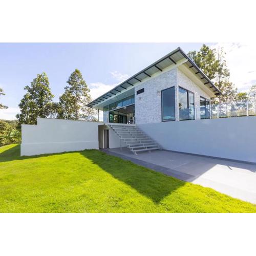 Stunning 3-Bed Villa in Chiang Mai