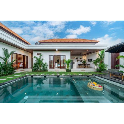 Stunning 4-Bedroom Villa with Breathtaking Ricefield Views - Your Ultimate Bali Getaway Awaits!