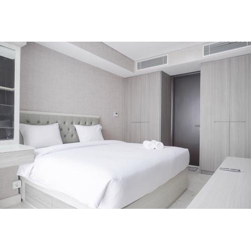 Stunning and Comfy 1BR at Ciputra World 2 Apartment By Travelio