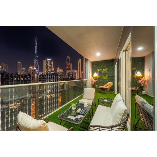 Stunning Burj View - Cozy 2BR - 5 min Dubai Mall