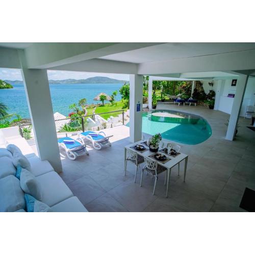 Stunning luxe 220sm villa by the sea entirely private with own pool